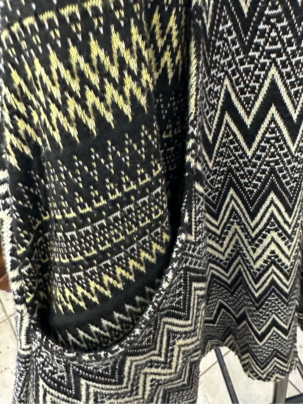Topshop Black & Cream Zigzag Mini Dress - Picture 5 of 5